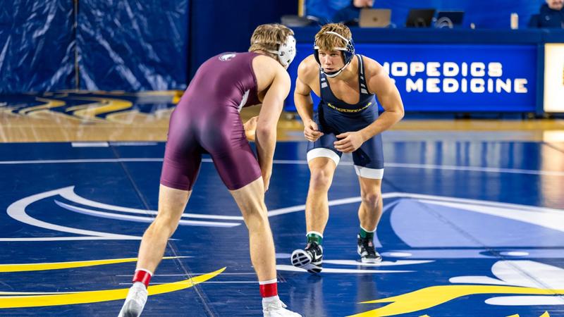 Handevidt Named NSIC Wrestler of the Week - Augustana University Athletics