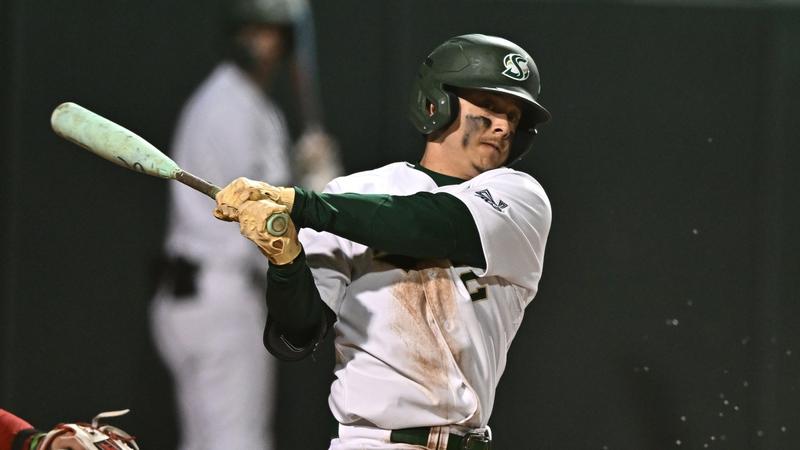 BASEBALL FALLS TO CALIFORNIA IN GAME TWO, 8-2 - Sacramento State