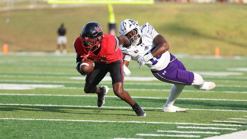 Lamar football: Cardinals, Ragin’ Cajuns Square Off in Lafayette