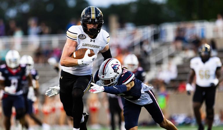 Lindenwood football: Football Falls Short at Stony Brook