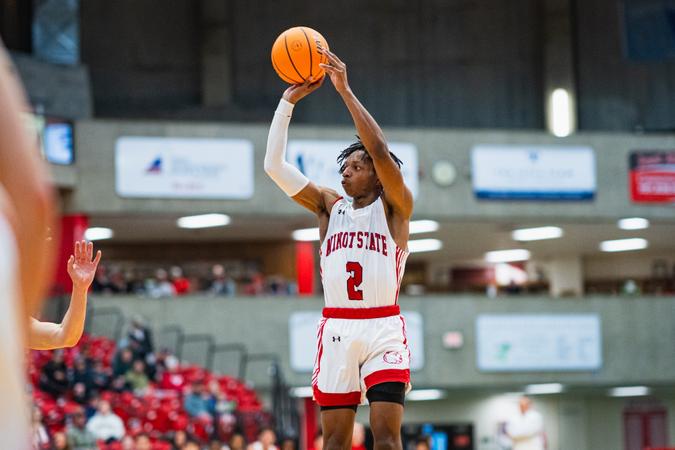 Deuce Benjamin Minot State’s Deuce Benjamin named NSIC Player of the Week - MSU Athletics