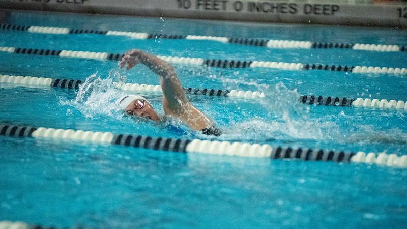 Swim & Dive Opens Home Slate With 16-Event Sweep, Breaks Pool Record in 400 Free Relay Swim & Dive Opens Home Slate With 16-Event Sweep, Breaks Pool Record in 400 Free Relay