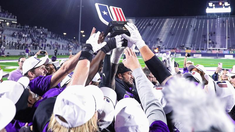 Tarleton St Rodeo Football UAC announces postseason awards, Tarleton State Football sets program ...