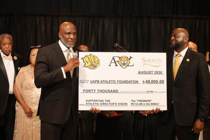 Arkansas-Pine Bluff football: Rolling Lions RV Club Third Annual Golden Gala Raises $40,000 in Support of UAPB Athletics