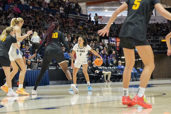 Season-High 16 Threes Gives Women’s Basketball Win Over Milwaukee - UC Davis Athletics