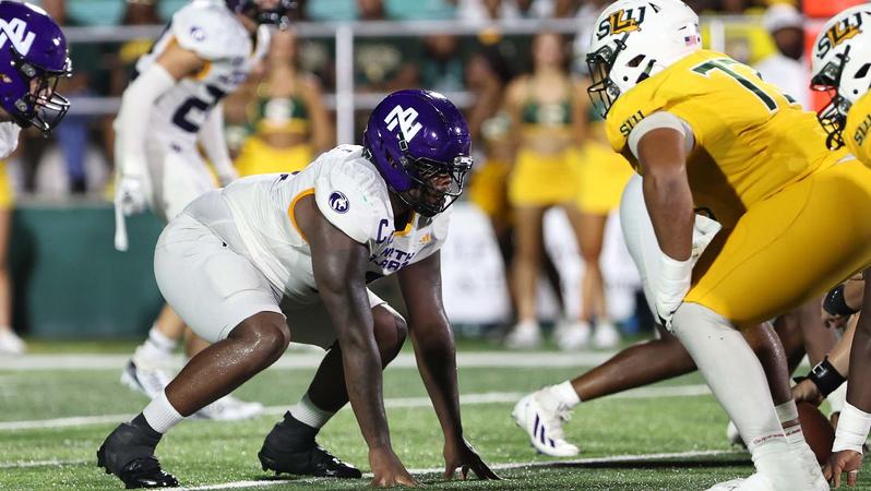North Alabama football: Football stumbles at Southeastern Louisiana, 30-25
