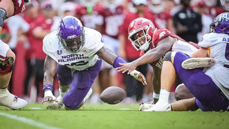 North Alabama football: Lions bring fight in historic trip to Arkansas