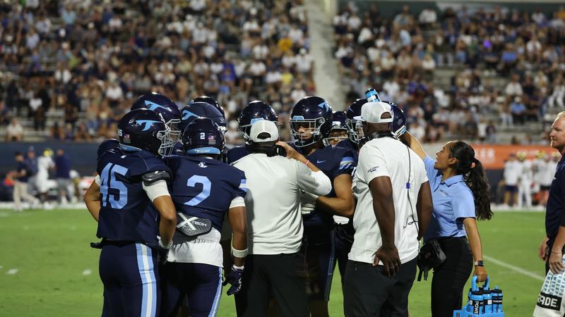 San Diego football: Mbakwe, Monach Reach End Zone as Toreros Open 2026 Against No. 6 UC Davis