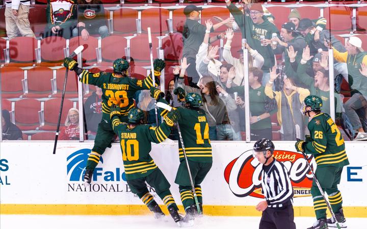 Törnqvist and Wright Lead Vermont in Overtime Win at St. Cloud State – University of Vermont Athletics Törnqvist and Wright Lead Vermont in Overtime Win at St. Cloud State – University of Vermont Athletics