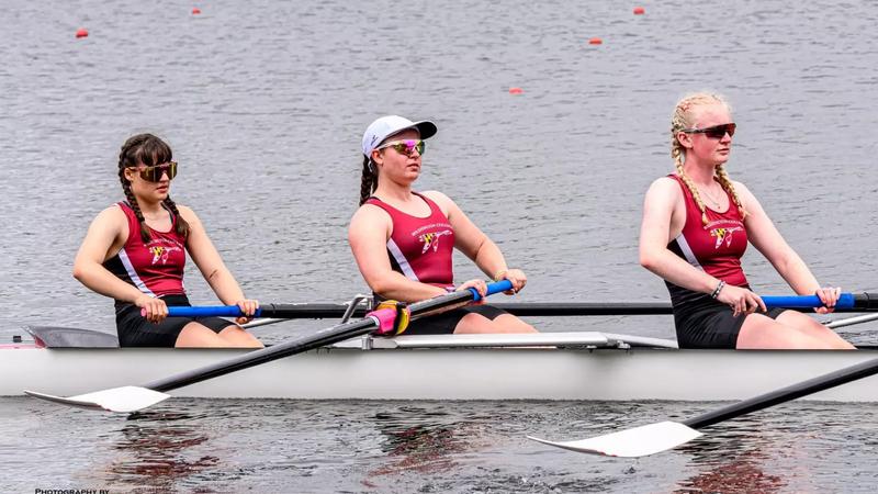 Red Rowing Female Shorewomen Rowing Opens Competiton at Occoquan Challenge Regatta ...