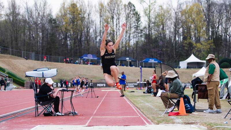 Amber Rodan Trojans Smash Two Program Records, Tally Seven Top 10 Finishes to Open ...