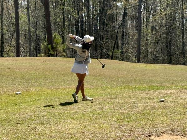 Maria Hardeman FHU ladies finish first round in fifth - Freed-Hardeman University