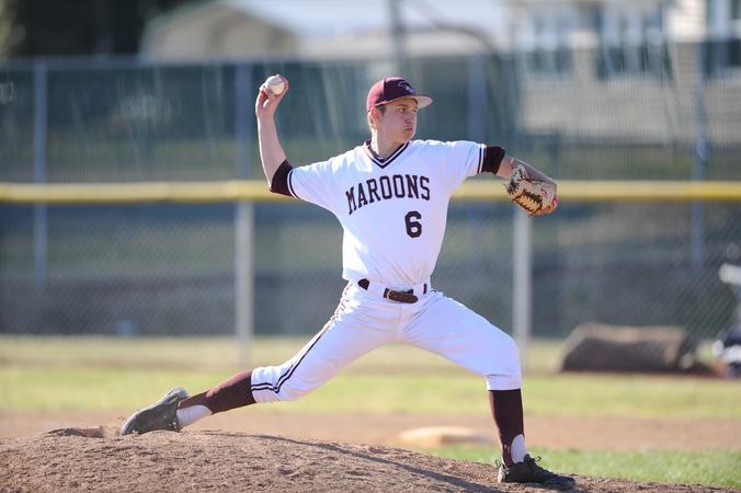 Roanoke Rippers Roanoke Baseball Wins Fifth Straight, Defeats SVU 8-2 - Roanoke College