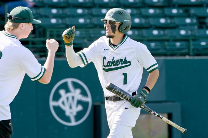 Larry Raskin Baseball Lakers Rally Past Trolls In Midweek Contest - Roosevelt University