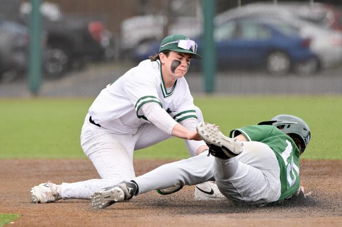 Isaiah Rohn Warriors Stun Lakers In Ninth Inning - Roosevelt University