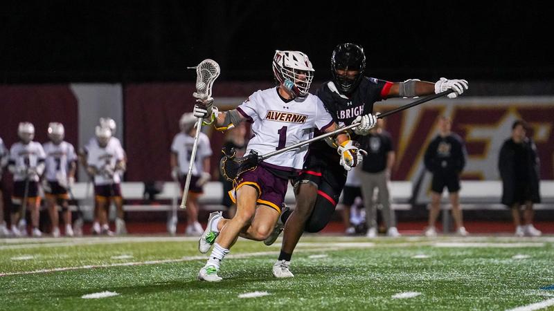 Big Second Half Lifts Golden Wolves Past Rival Lions, 19-8 - Alvernia ...