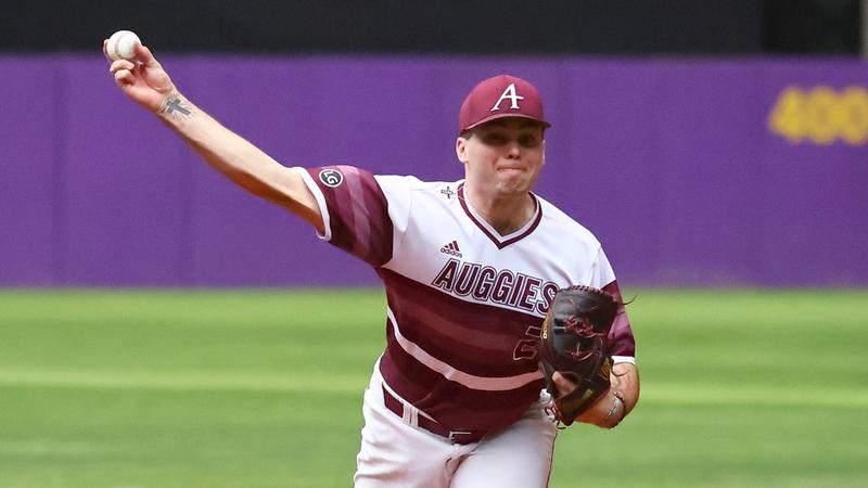 Auggies score doubleheader sweep of Cougars - Augsburg University Athletics