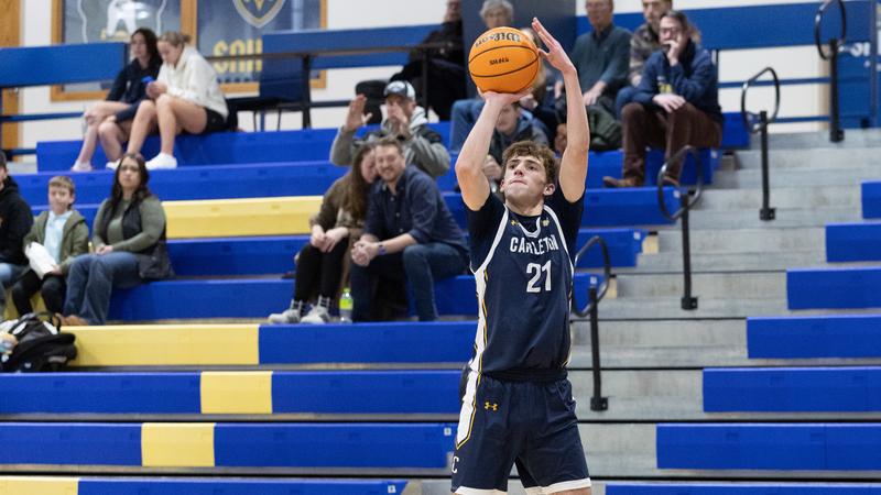 Knights drop Florida trip opener to Grove City, 77-64 - Carleton College