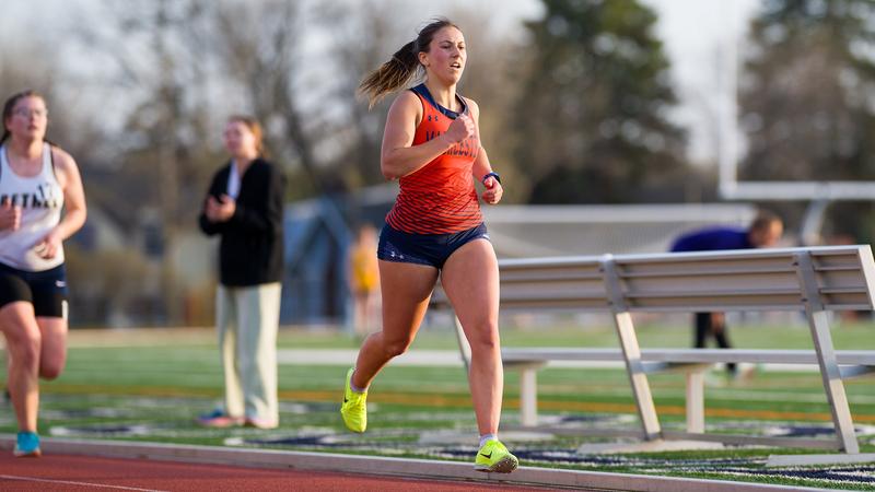 Women’s Track & Field: Distance Runners Tackle 5K at UW-Platteville ...