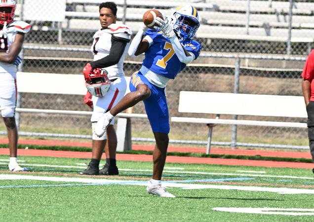 Jacob Ragni MU Football Downs King's in Regular Season Finale - Misericordia ...