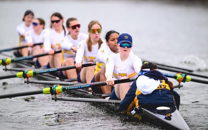 Uscga Rowing #4 Women's Rowing Picks Wins Over Tufts, Coast Guard - Trinity College