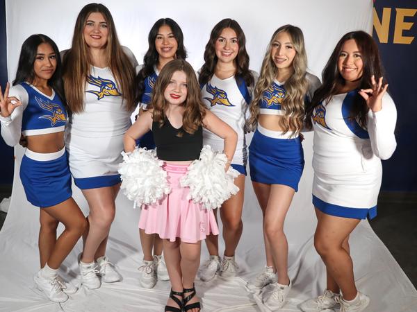 Csusb Cheer CSU Bakersfield Cheerleading Team Welcomes New Teammate Through Team ...