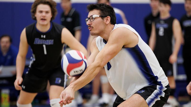 Vincent Ranieri Wildcats Outlast Dominican In Five Sets - Daemen University Athletics