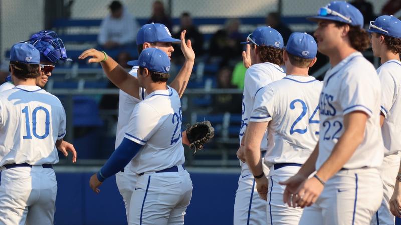 Embry Riddle Baseball Florida Eagles Baseball Fends off Sharks, 4-3 - Embry-Riddle Aeronautical ...