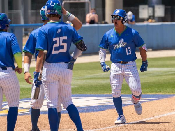 Fgcu Tim Rinaldi Gorostola’s two home runs power FGCU to 4-1 win - FGCU Athletics