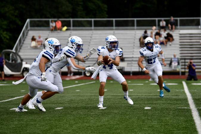 Marlin Reeves Football races past Methodist, 37-14 - Washington and Lee University