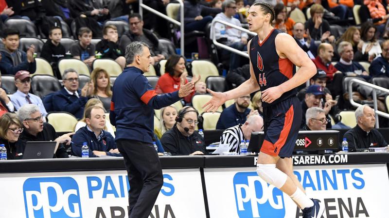Brandon Stanback Dukes Cruise to Opening Night Win - Duquesne University Athletics