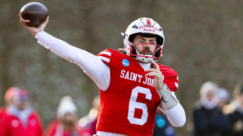 SJU's Syverson Named One of Five Finalists for 2024 Gagliardi Trophy ...