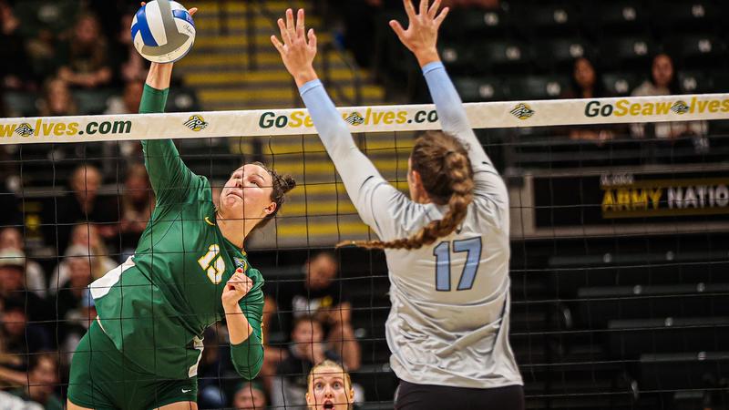 Border rivals await in return to GNAC action | University of Alaska ...