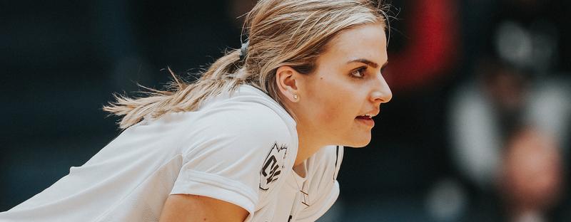 Hillary Howe HOWE NAMED 1ST TEAM ALL-CANADIAN - Trinity Western University