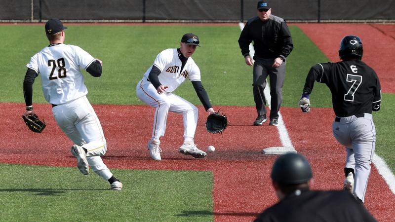 Split Baseball Pathway Baseball Splits with Crown at Home - Gustavus Adolphus College