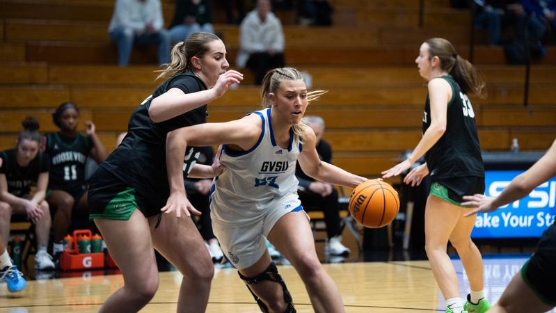 #3 GVSU Hits The Road To Play SVSU And LSSU - Grand Valley State ...