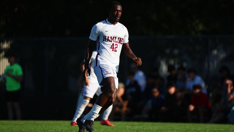 Alec Ralph 2nd Half Battle Ends In Tie With Cardinals - Hamline University Athletics