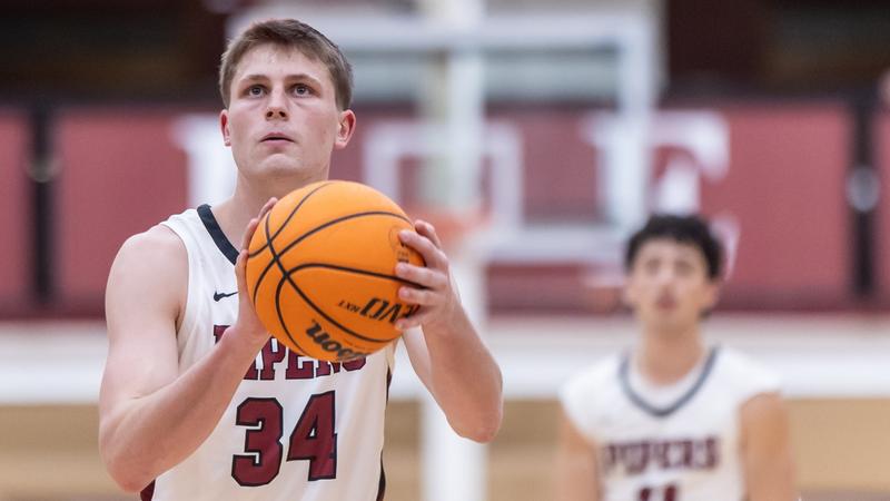 Alec Ralph Pipers Strong Second Half Not Enough Against Augsburg - Hamline ...