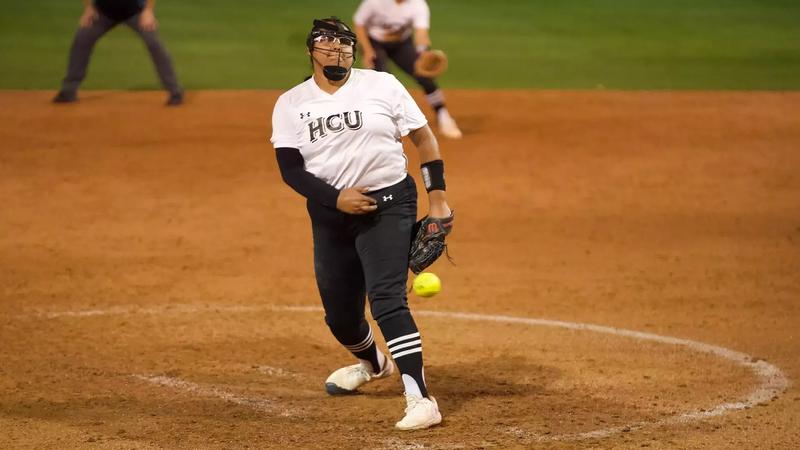 SB: HCU splits on second day of UNM Invitational - Houston Christian ...