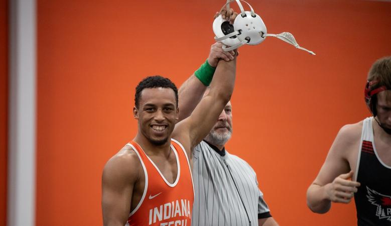 Warriors Blank Cougars 54-0 in WHAC Dual - Indiana Tech Athletics