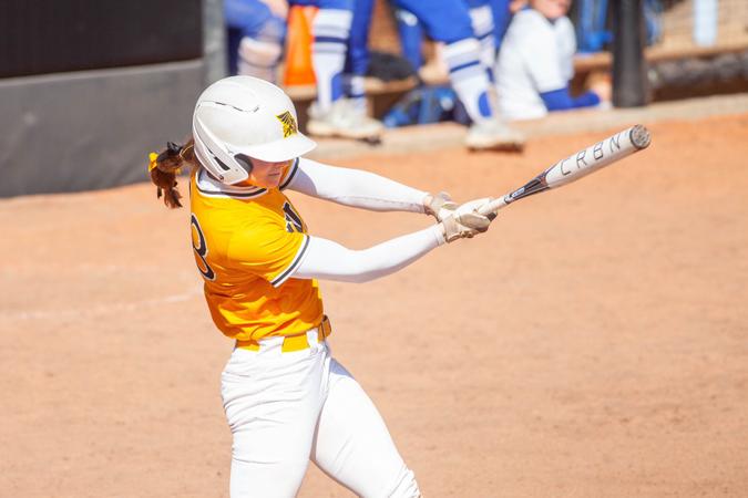 Griffons turn in MIAA road split - Missouri Western State University ...