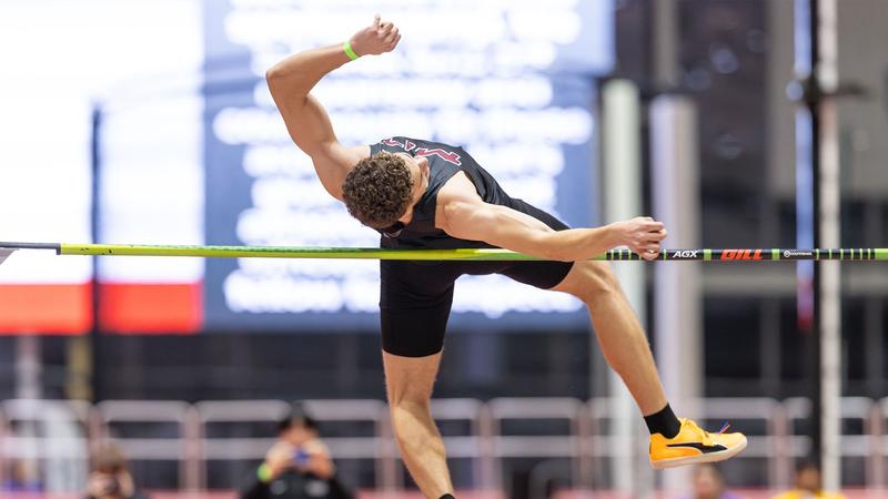 No. 13 Men's Track and Field Finishes Second at NEWMAC Championships ...