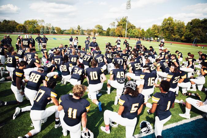 17 Football Players Earn Heartland Conference Honors for the 2021 ...