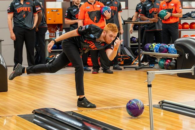 Oliver Seamer Oliver MSC Bowler of the Week - UPIKE Athletics
