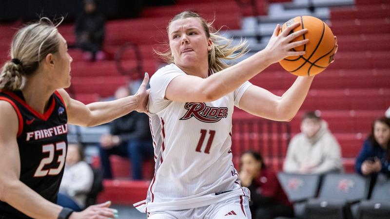 Jessie Ruden Women's Basketball Drops Heartbreaker to Saint Peter's - Rider ...