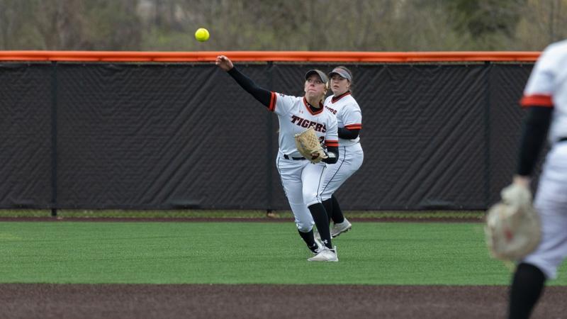 Softball Raspberry Softball swept, 4-2 and 8-0 (5 inn.), at RPI - Rochester Institute of ...