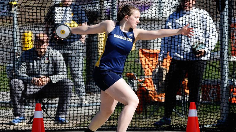 Angel Roney Rochester Women Finish Regionals as Second Place Team - University of ...