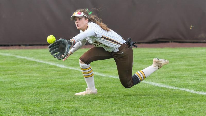 Tonja Ripple #2 Softball Splits with TCNJ, has Record-Setting Win Streak Come to an ...