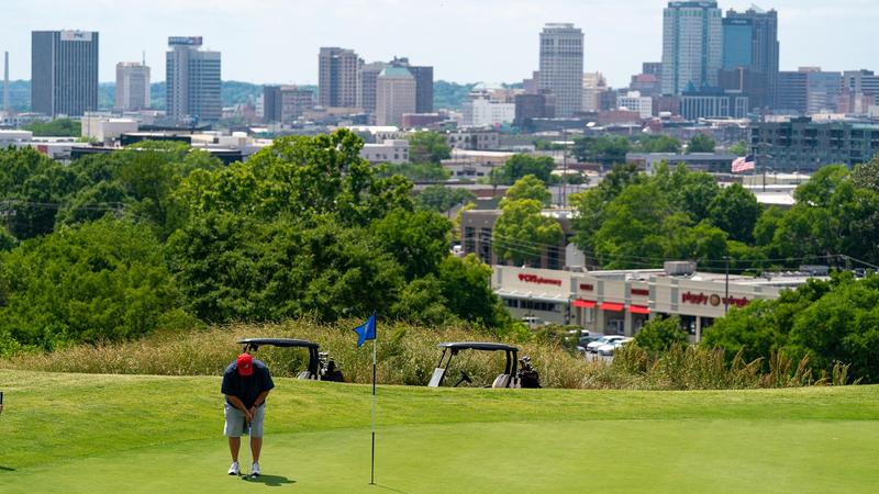 Samford Golf Module Samford Holds Annual S-Club Golf Tournament - Samford University Athletics