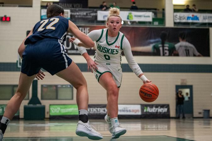 Jessie Ruden Grassick, Reider Power Unbeaten Huskies to 29-Point Win Over UBC ...